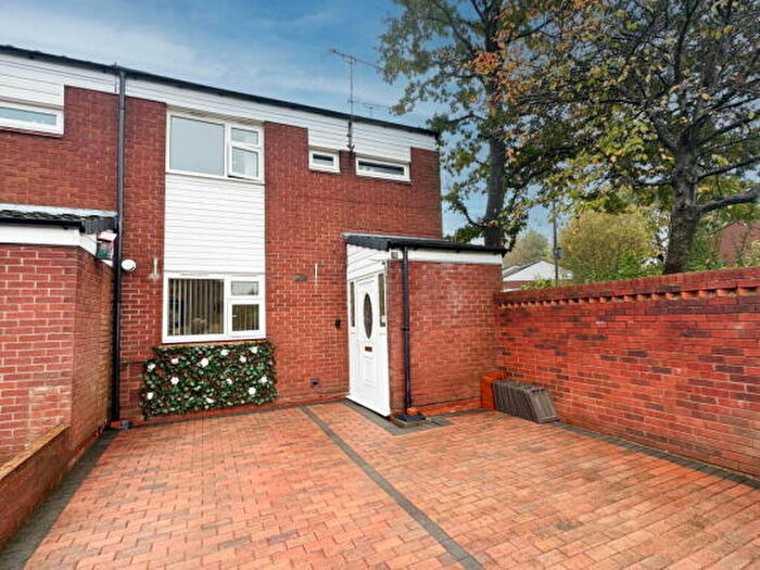 2 Bedroom House To Rent In Brockworth Road, Birmingham, B14