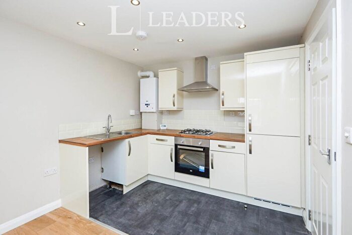 2 Bedroom Flat To Rent In High Street, DE55