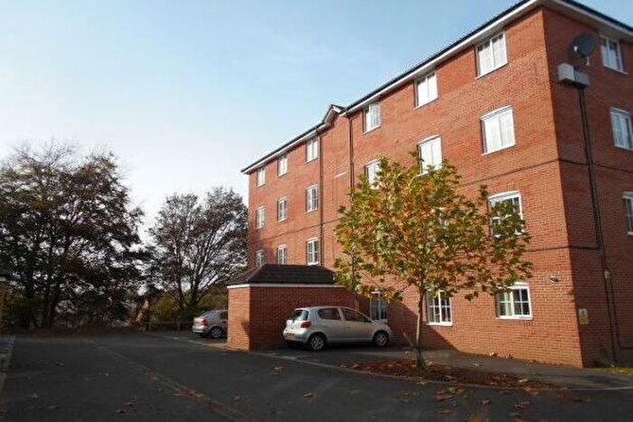 2 Bedroom Flat To Rent In Galahad Close, Yeovil, BA21
