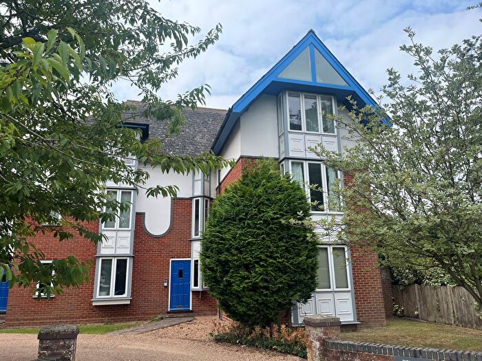 1 Bedroom Flat To Rent In South Canterbury Road, Canterbury, CT1