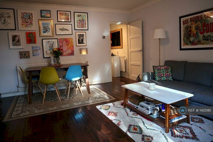 3 Bedroom Maisonette To Rent In Wenlock Court, London, N1