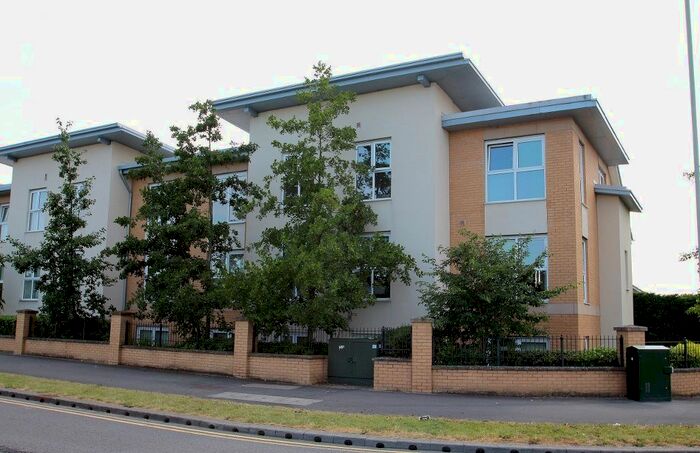 2 Bedroom Flat To Rent In Gemini Close, Cheltenham, Gloucestershire, GL51