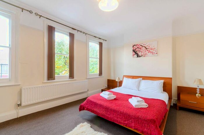 5 Bedroom Property To Rent In Wiverton Road, Sydenham, London, SE26