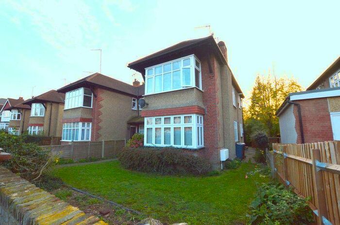 2 Bedroom Maisonette To Rent In Hatch End, HA5