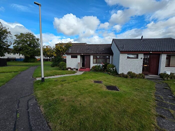 2 Bedroom Bungalow To Rent In Bute Drive, Perth, PH1