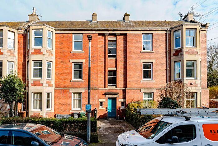 2 Bedroom Flat For Sale In / Windsor Place, Portobello, Edinburgh, EH15