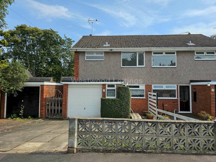 3 Bedroom Semi-Detached House To Rent In Hillside Road, Leek, ST13