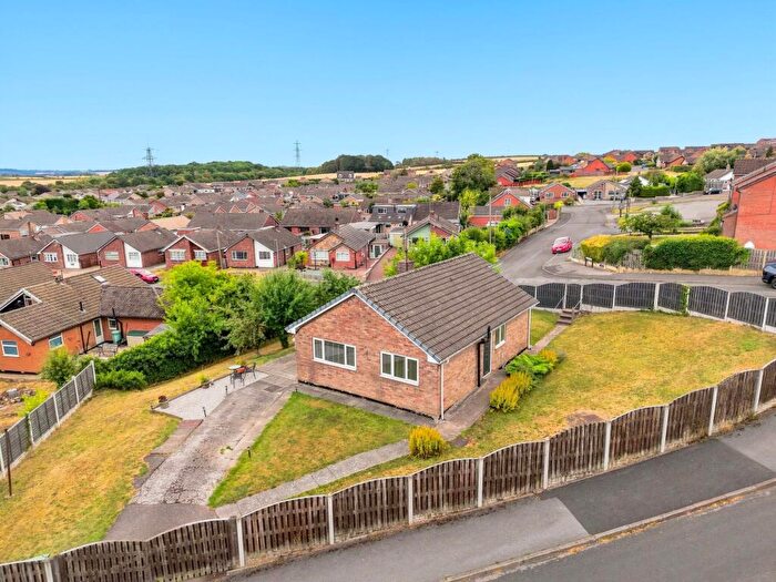 2 Bedroom Detached Bungalow For Sale In Elliott Drive, Inkersall, S43