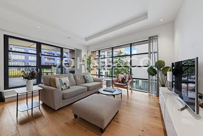 3 Bedroom Flat To Rent In Astell House, Lonon City Island, London, E14