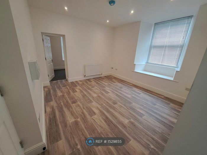 1 Bedroom Flat To Rent In Truro, Truro, TR1