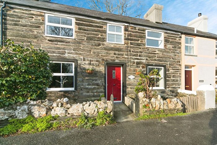 4 Bedroom Terraced House For Sale In Bwlch Goleu, Penrhyndeudraeth, Gwynedd, LL48