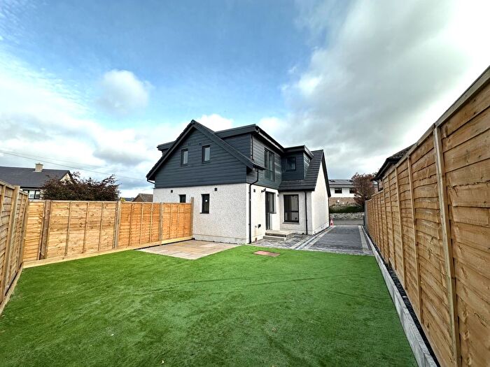 3 Bedroom Property To Rent In Greenhithe Terrace, Falkirk, FK2