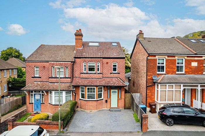 4 Bedroom Semi-detached House For Sale In Maple Road, Whyteleafe, CR3