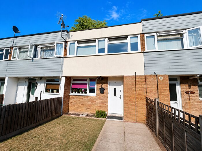 3 Bedroom Property To Rent In Crummock Place, Milton Keynes, MK2