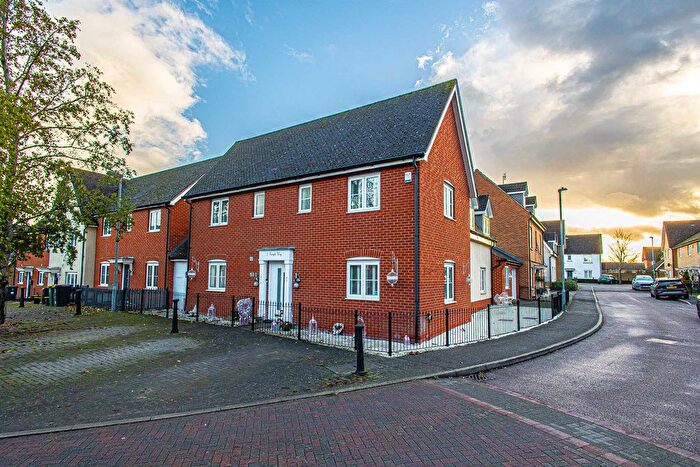 4 Bedroom Detached House For Sale In Temple Way, Rayleigh, SS6