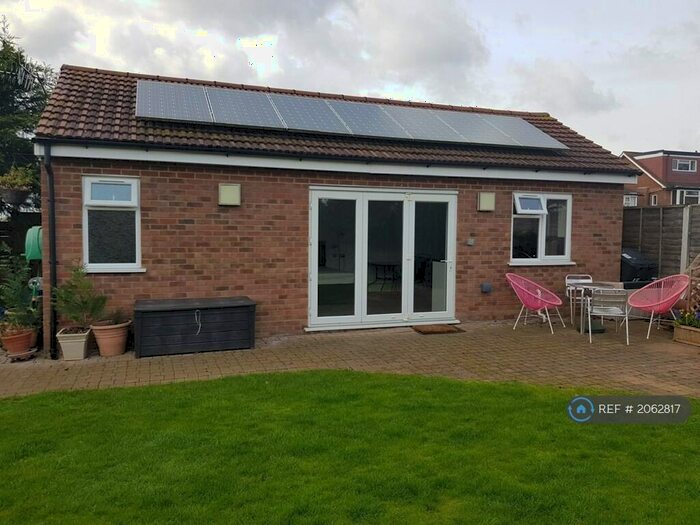 1 Bedroom Flat To Rent In Summit Close, London, N14