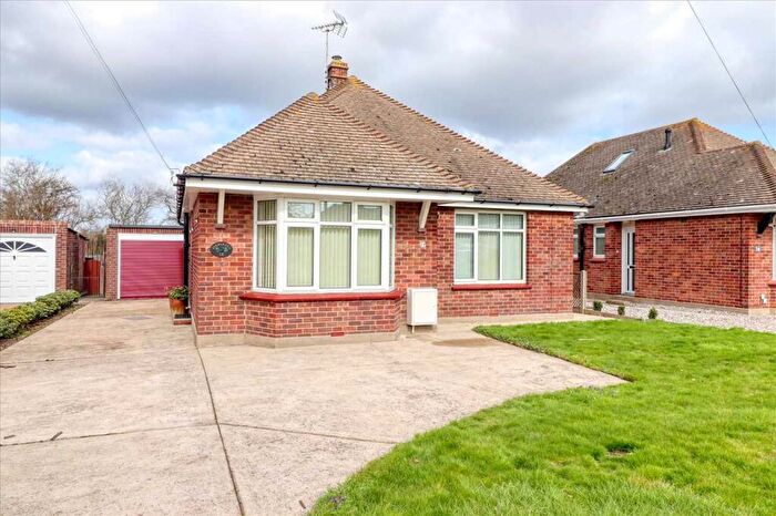 2 Bedroom Bungalow For Sale In Manor Way, Holland On Sea, CO15