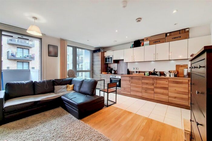 1 Bedroom Flat To Rent In Heron Place, Silvertown, E16