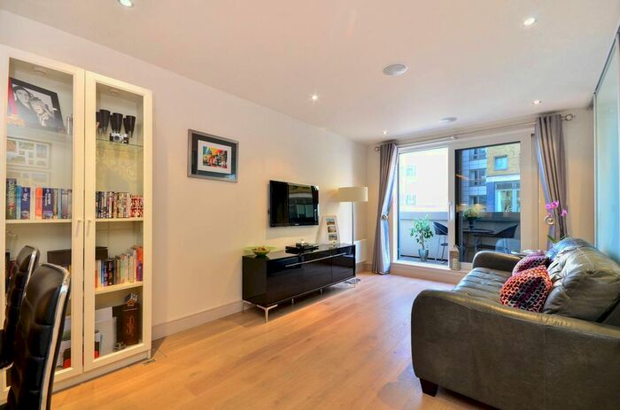 1 Bedroom Flat To Rent In Octavia House, Imperial Wharf, London, SW6