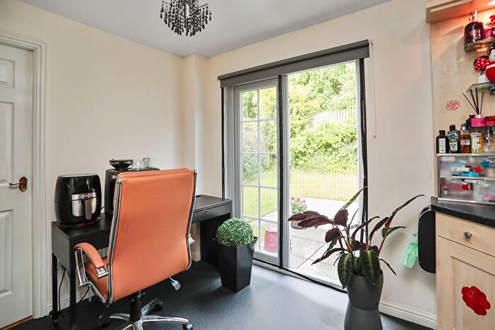 4 Bedroom Detached House For Sale In Polton Vale, Loanhead, Midlothian, EH20