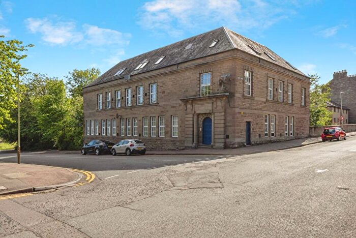 2 Bedroom Flat For Sale In Glenagnes Road, Dundee, Angus, DD2