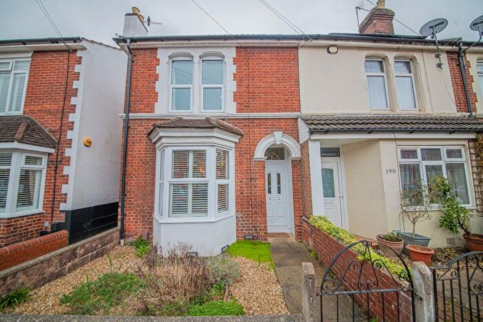 3 Bedroom End Of Terrace House For Sale In Market Street, Eastleigh, SO50