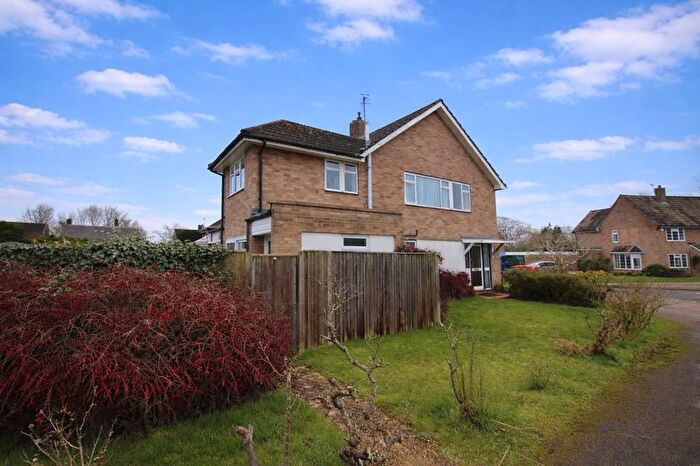 4 Bedroom Semi Detached House For Sale In Sullivan Road, Tonbridge, TN10