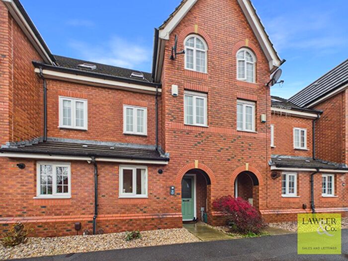 3 Bedroom Terraced House For Sale In Kennett Drive, Bredbury, Stockport, Cheshire, SK6