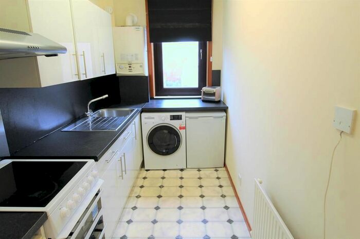 2 Bedroom Flat To Rent In Richmond Walk, Aberdeen, AB25