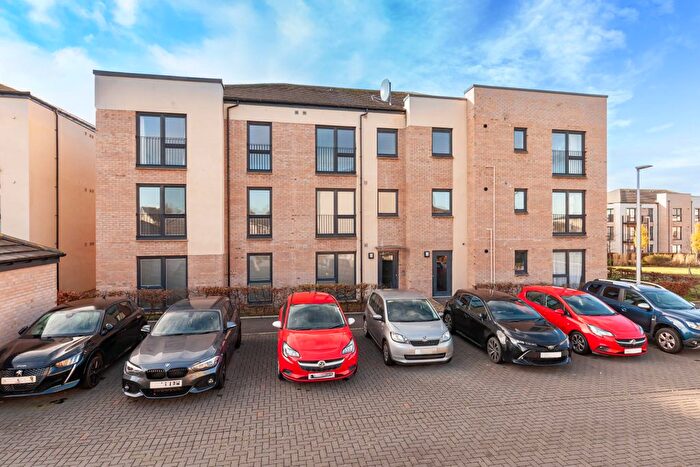 2 Bedroom Flat For Sale In Flat, Daybell Loan, South Queensferry, EH30