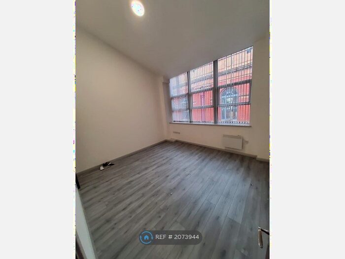1 Bedroom Flat To Rent In Drake Street, Rochdale, OL16