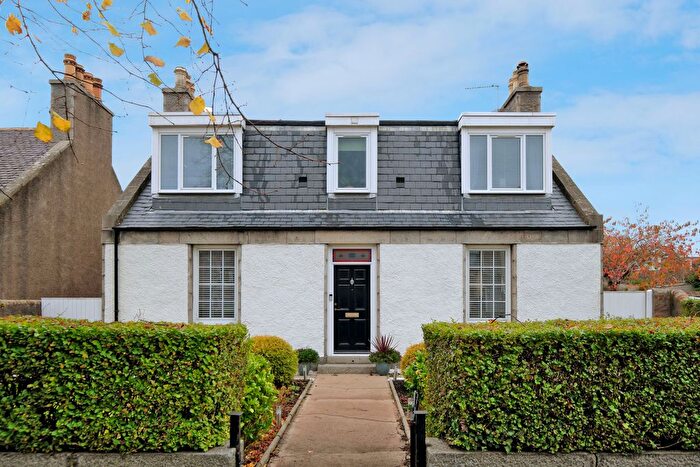 4 Bedroom Detached House For Sale In Broomhill Road, Broomhill, Aberdeen, AB10