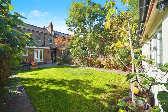 4 Bedroom Terraced House For Sale In Spencer Avenue, London, London, N13