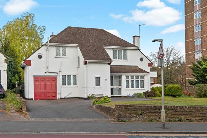 3 Bedroom Detached House For Sale In Brighton Road, South Sutton, SM2