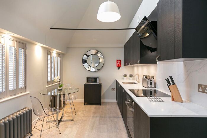 1 Bedroom Flat To Rent In Russell Street, London, WC2B