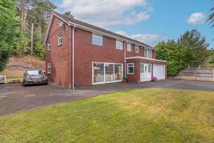 5 Bedroom Detached House For Sale In New Road, Dawley, Telford, Shropshire, TF4