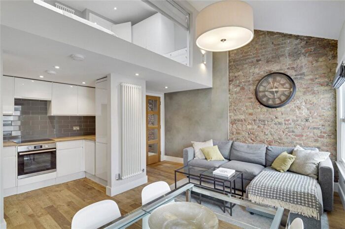 3 Bedroom Apartment For Sale In Lindore Road, SW11