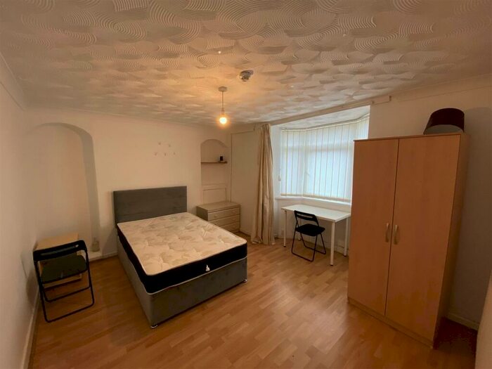 5 Bedroom Terraced House To Rent In Park Street, Treforest, Pontypridd, CF37