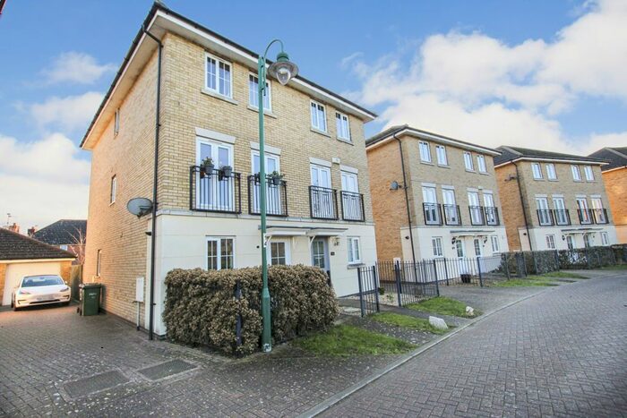 3 Bedroom Semi-Detached House To Rent In Marius Crescent, Hampton Hargate, Peterborough, PE7