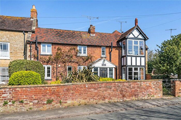 4 Bedroom Semi-Detached House For Sale In High Street, Kemerton, GL20