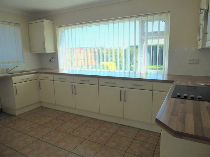 2 Bedroom Bungalow To Rent In Eastwood Drive, Boston, PE21
