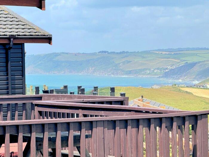 3 Bedroom Lodge For Sale In Whitsand Bay Fort Holiday Village, PL10