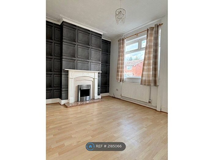 2 Bedroom Terraced House To Rent In Kings Terrace, Doncaster, DN6