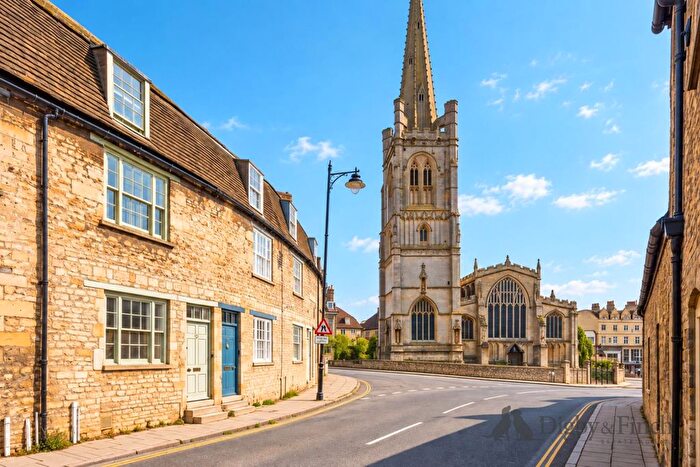 2 Bedroom Terraced House For Sale In Scotgate, Stamford, PE9