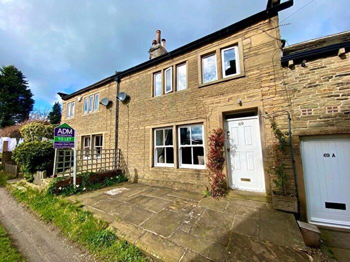 2 Bedroom Terraced House To Rent In Crosland Hill Road, Huddersfield, HD4