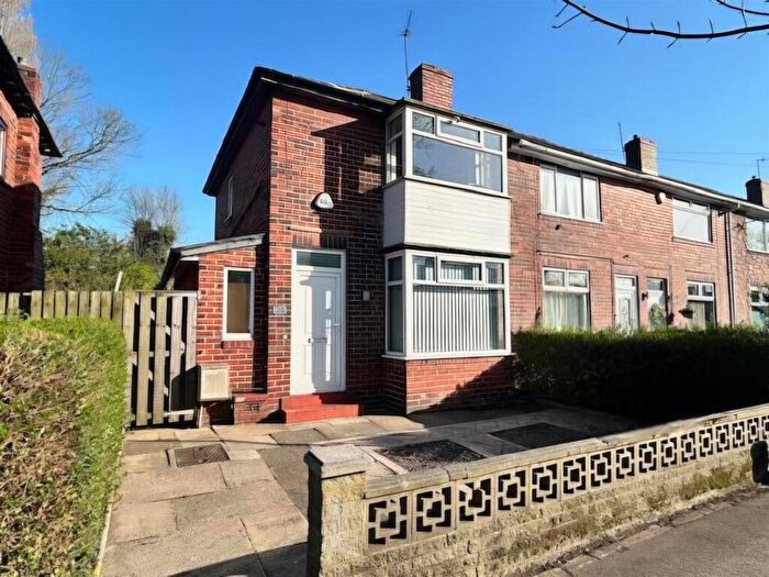 2 Bedroom Town House For Sale In Larch Hill, Sheffield, S9