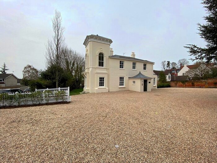 1 Bedroom Flat To Rent In Coppid Hall, Warfield Road, Bracknell, Berkshire, RG42