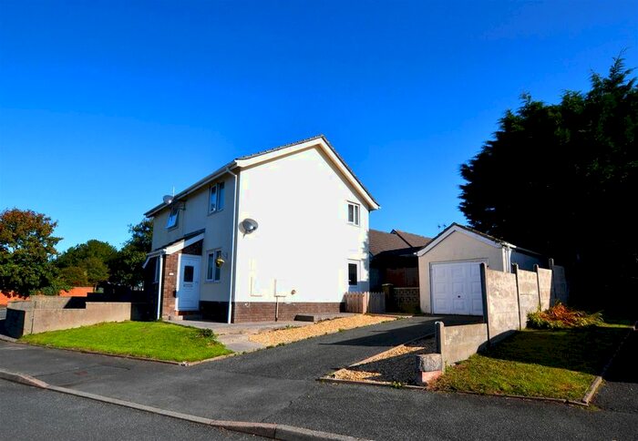 2 Bedroom Semi-Detached House To Rent In Glenview Avenue, Pembroke Dock, SA72