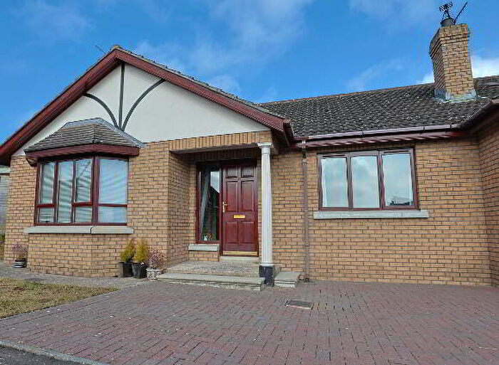 3 Bedroom End-terrace Bungalows For Sale In Hunters Hill Park, Craigavon, BT63