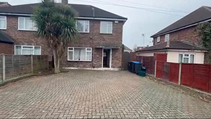 3 Bedroom Semi-Detached House To Rent In Tudor Drive, Morden, SM4